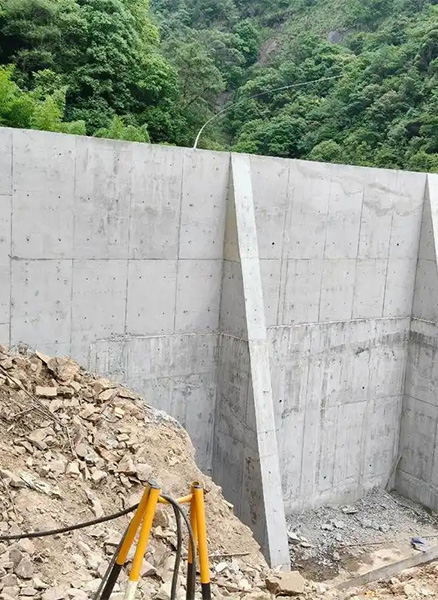 邯郸复兴区重力式挡土墙
